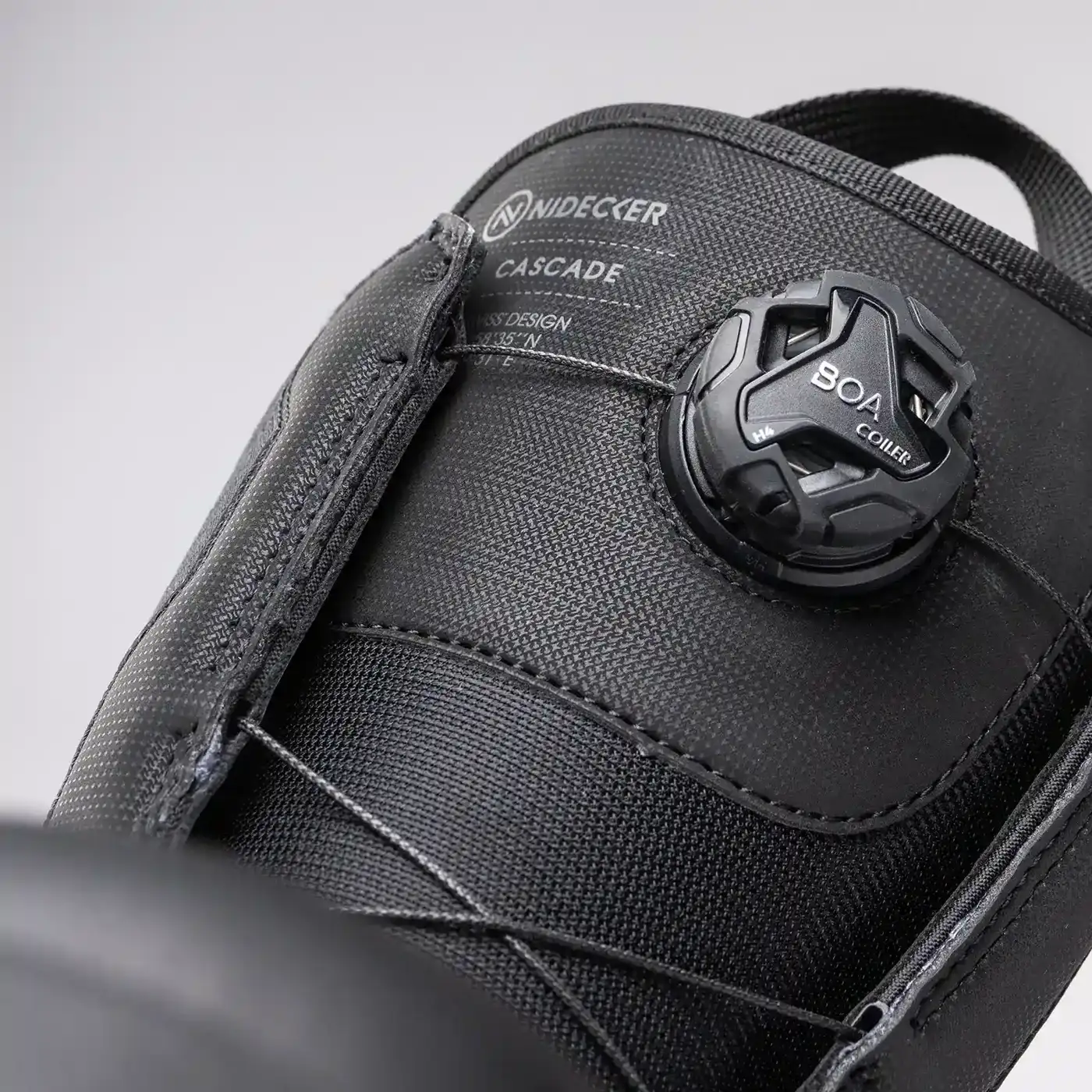 Cascade Men - Image 10